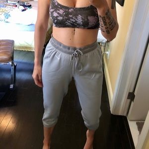 Nike cropped pants